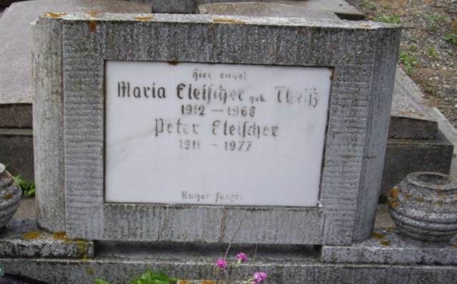 Fleischer Peter 1911-1977 Theiss Maria 1912-1968 Grabstein